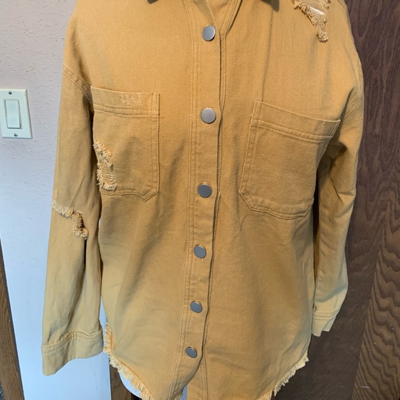 Women’s Jean Jacket - Picture 1 of 8